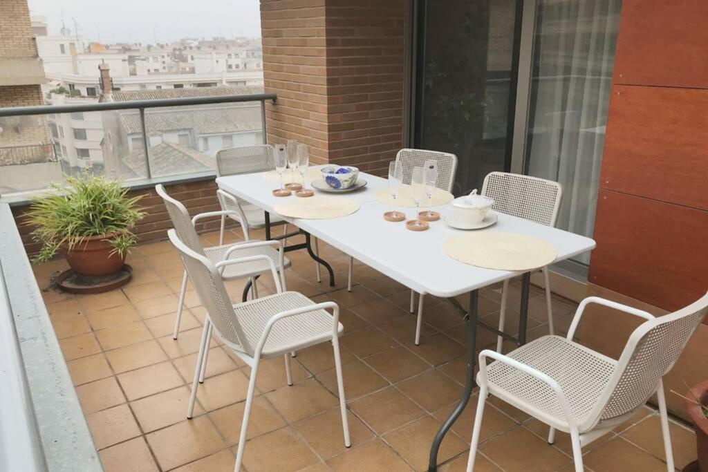 Piso Amplio Y Equipado En El Centro De Tudela.公寓 外观 照片